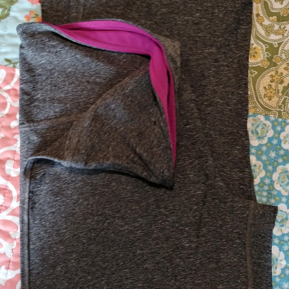 N y L yoga pants